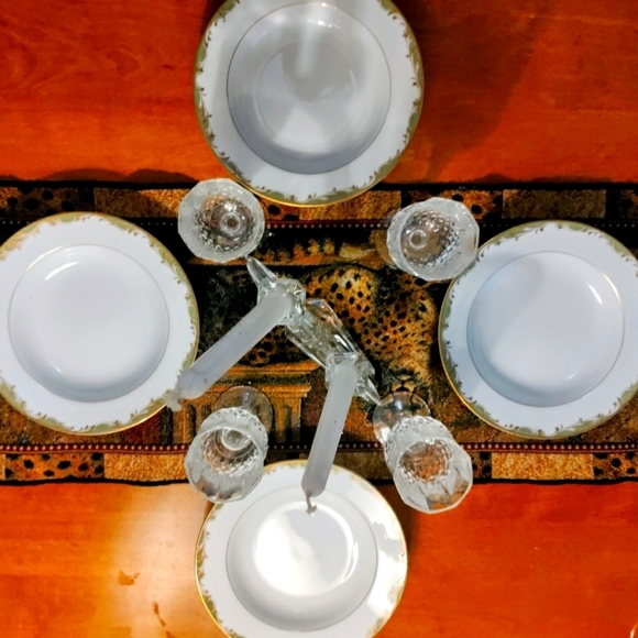 Sango China Chateau Plate Set of 4 No Chips, Cracks, Perfect Condition - Picture 1 of 3